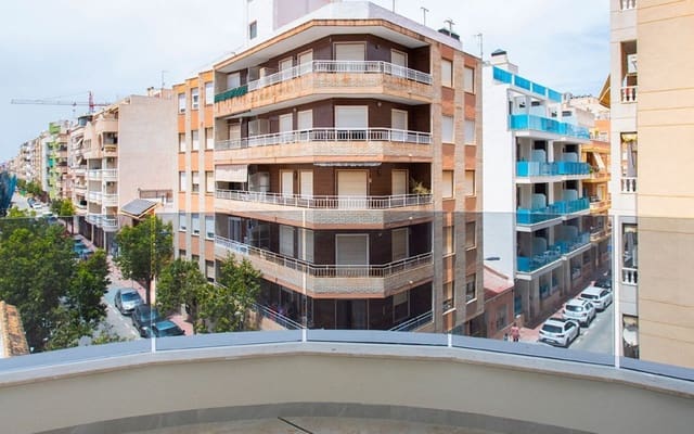 2 soveværelse Lejlighed til salg i Las Piscinas Naturales, Torrevieja med swimmingpool - € 280.000 (Ref: 10021355)