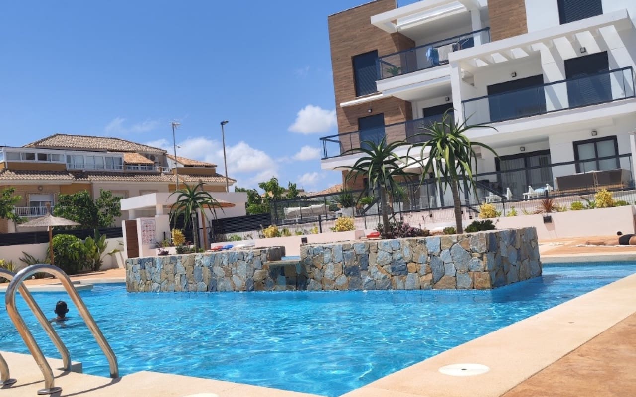 2 Zimmer Strandapartment zu verkaufen in El Mojon mit Pool Garage - 319.500 € (Ref: 10021356)