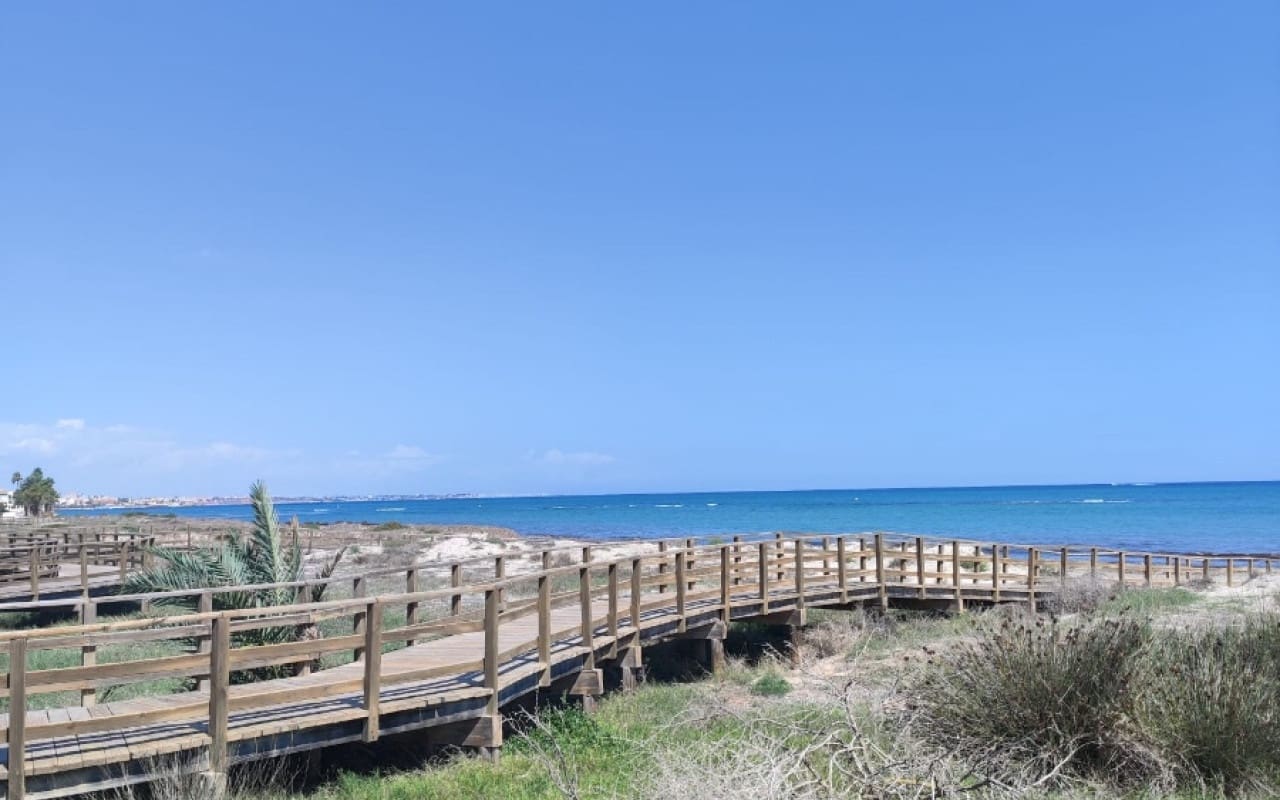 2 Zimmer Strandapartment zu verkaufen in El Mojon mit Pool Garage - 319.500 € (Ref: 10021356)
