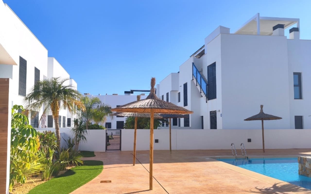 2 Zimmer Strandapartment zu verkaufen in El Mojon mit Pool Garage - 319.500 € (Ref: 10021356)