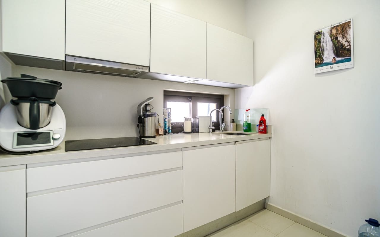 2 soverom Leilighet til salgs i Guardamar del Segura med svømmebasseng garasje - € 299 000 (Ref: 10021357)