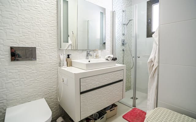 2 soverom Leilighet til salgs i Guardamar del Segura med svømmebasseng garasje - € 299 000 (Ref: 10021357)