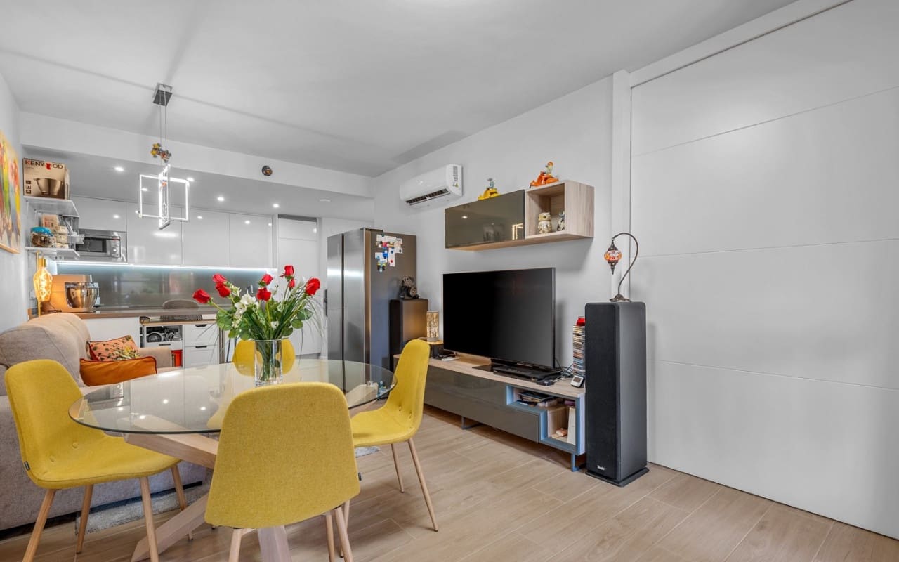 2 chambre Appartement à vendre à Villamartin avec piscine garage - 254 900 € (Ref: 10021359)