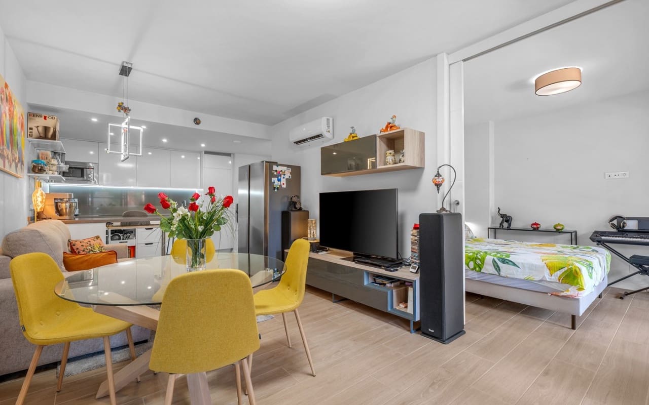 2 chambre Appartement à vendre à Villamartin avec piscine garage - 254 900 € (Ref: 10021359)