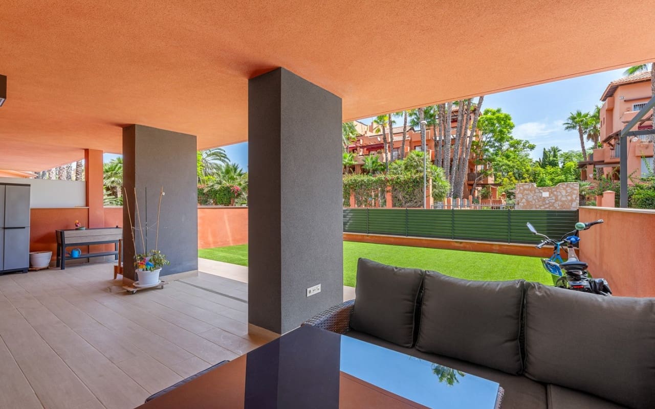 2 chambre Appartement à vendre à Villamartin avec piscine garage - 254 900 € (Ref: 10021359)