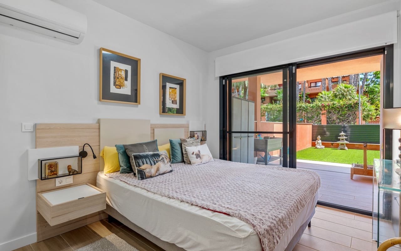 2 chambre Appartement à vendre à Villamartin avec piscine garage - 254 900 € (Ref: 10021359)
