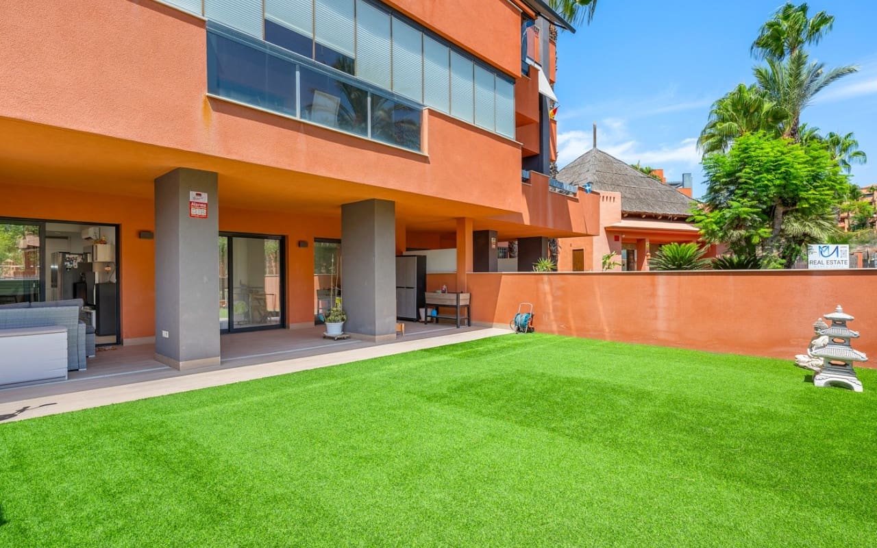 2 chambre Appartement à vendre à Villamartin avec piscine garage - 254 900 € (Ref: 10021359)
