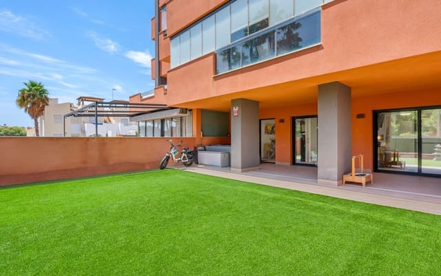 Apartamento de 2 habitaciones en Villamartin, Orihuela en venta con piscina garaje - 254.900 € (Ref: 10021359)