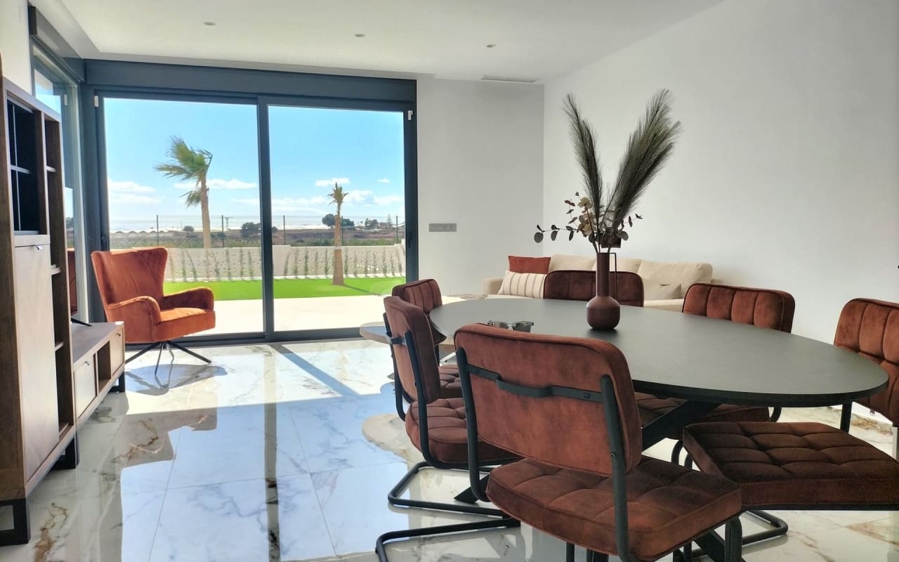 3 quarto Moradia para venda em Pilar de la Horadada com piscina - 420 000 € (Ref: 10021462)