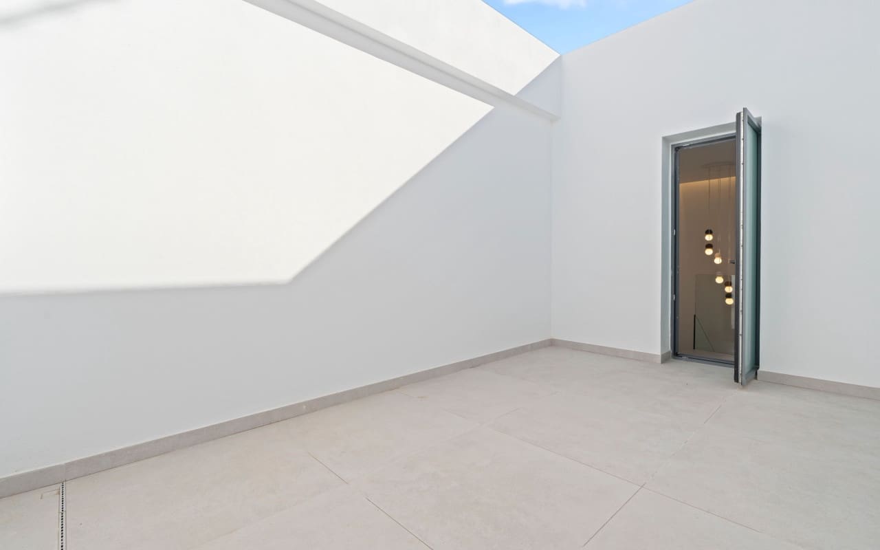 3 Zimmer Villa zu verkaufen in Benidorm mit Pool Garage - 1.780.000 € (Ref: 10021463)