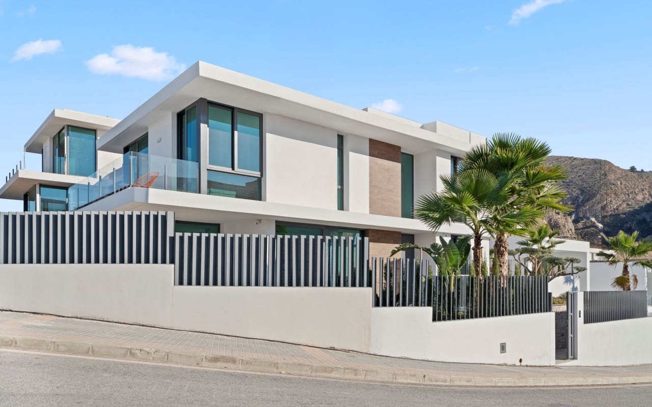 3 Zimmer Villa zu verkaufen in Benidorm mit Pool Garage - 1.780.000 € (Ref: 10021463)