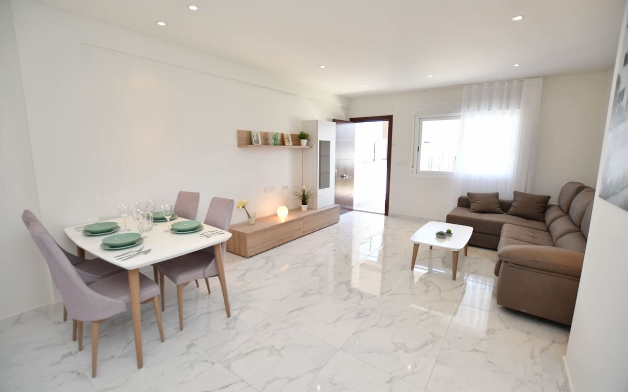 2 slaapkamer Huis te koop in San Miguel de Salinas met zwembad - € 273.800 (Ref: 10021470)