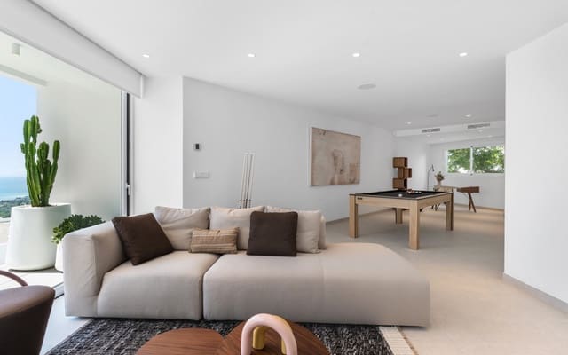 4 bedroom Villa for sale in Alhama Springs, Altea with pool garage - € 2,146,000 (Ref: 10021472)