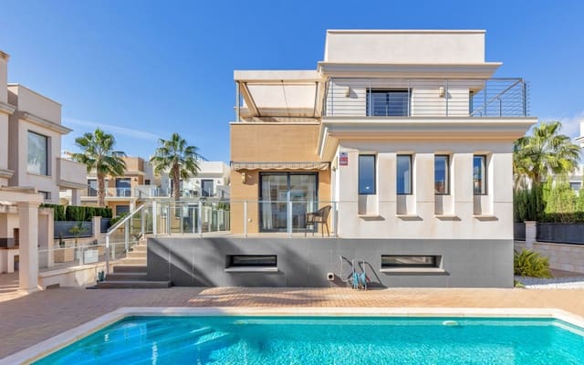 5 Zimmer Villa zu verkaufen in La Zenia, Orihuela mit Pool - 895.000 € (Ref: 10021482)