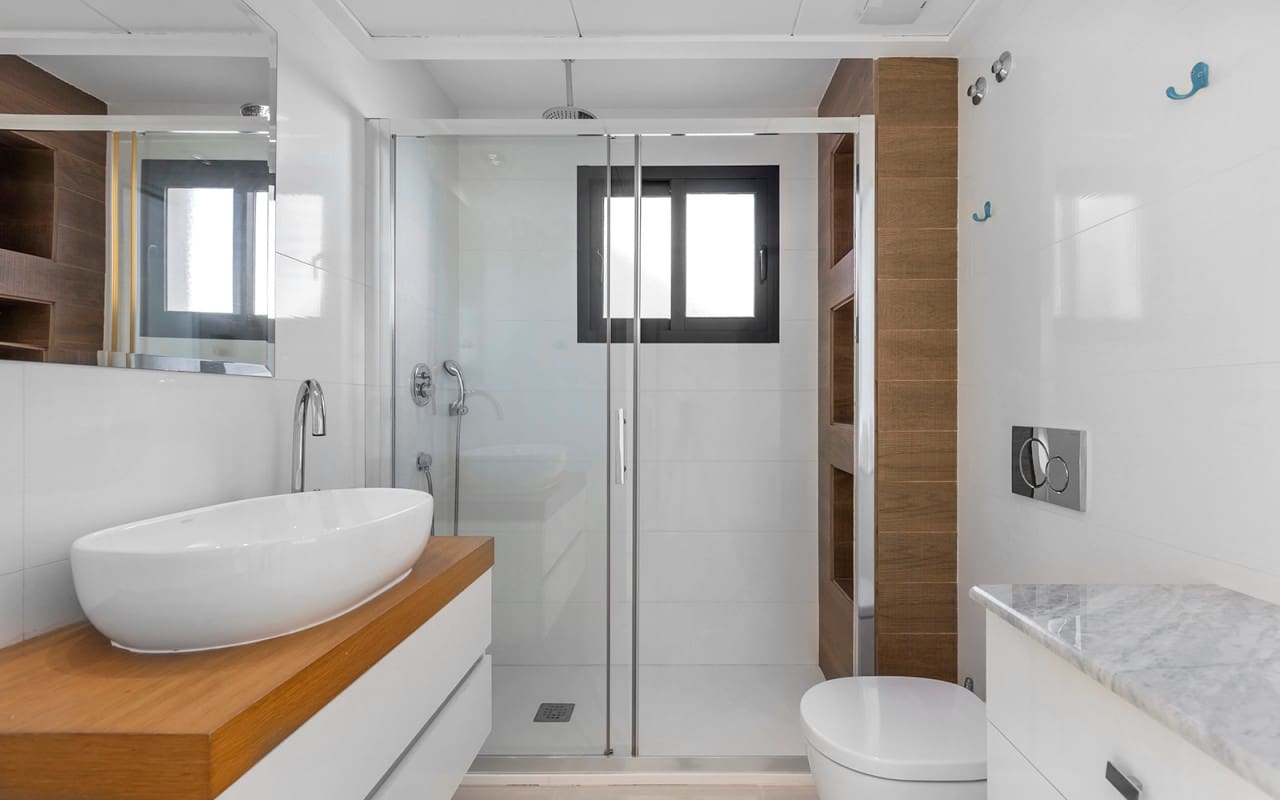 5 Zimmer Villa zu verkaufen in La Zenia mit Pool - 895.000 € (Ref: 10021482)