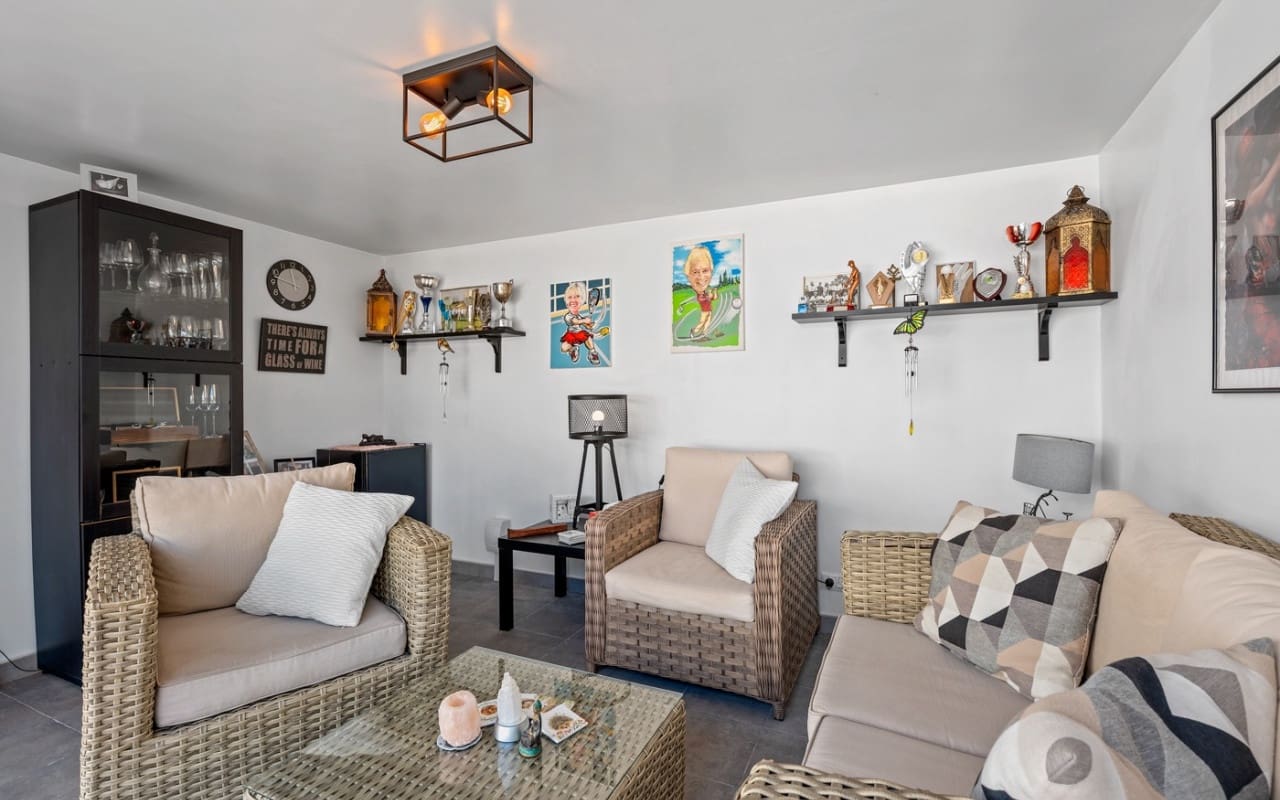 Chalet de 3 habitaciones en Ciudad Quesada en venta con piscina garaje - 495.000 € (Ref: 10021486)