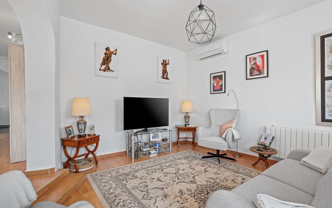 Chalet de 3 habitaciones en Ciudad Quesada en venta con piscina garaje - 495.000 € (Ref: 10021486)