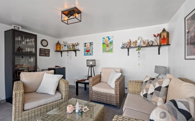 Chalet de 3 habitaciones en Ciudad Quesada, Rojales en venta con piscina garaje - 495.000 € (Ref: 10021486)