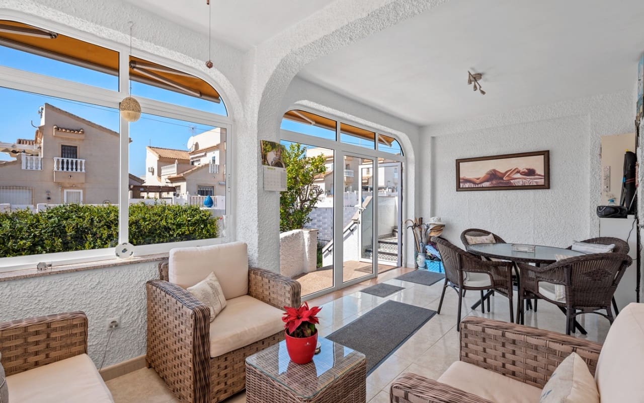 Chalet de 3 habitaciones en Ciudad Quesada en venta con piscina garaje - 495.000 € (Ref: 10021486)