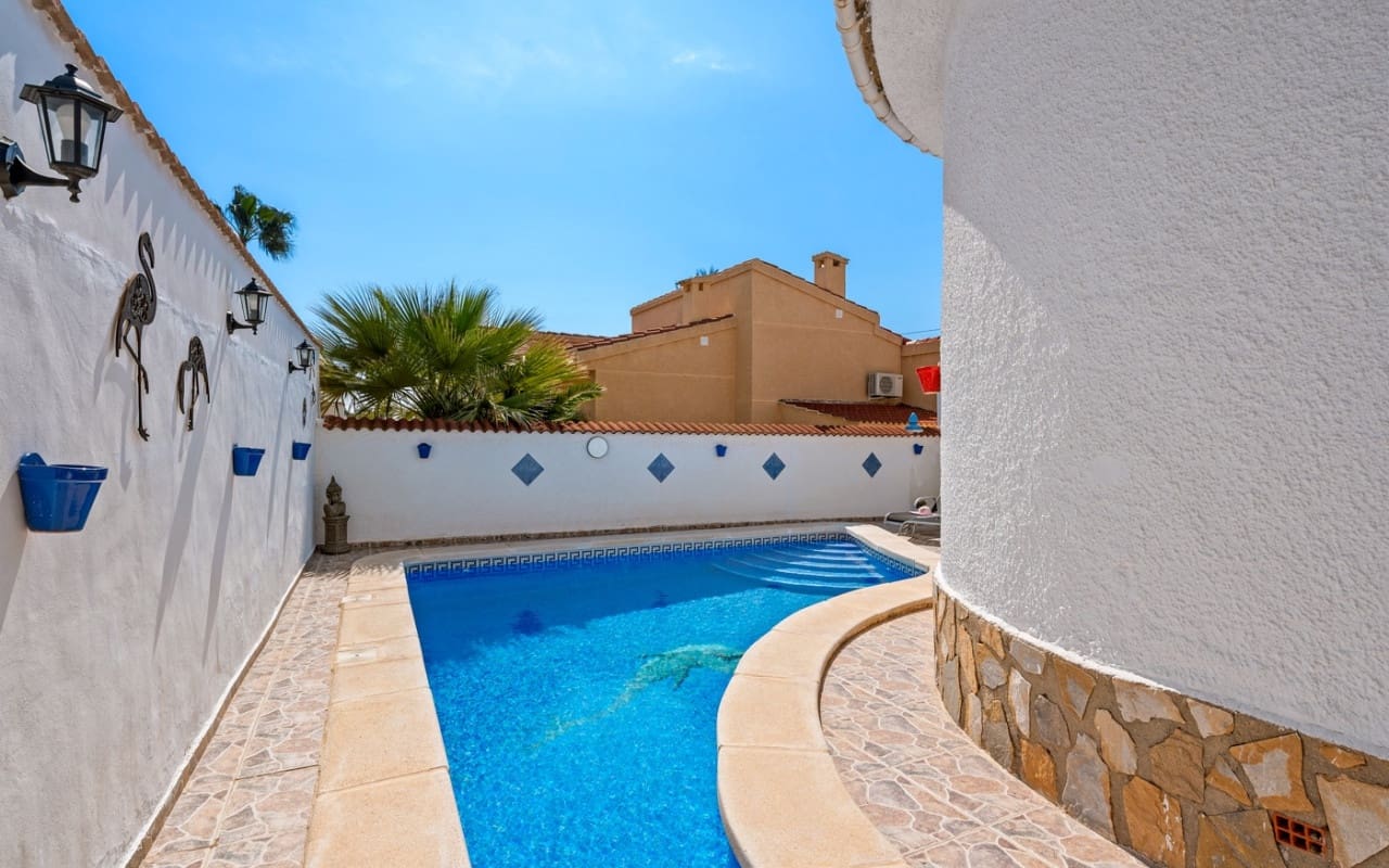 Chalet de 3 habitaciones en Ciudad Quesada en venta con piscina garaje - 495.000 € (Ref: 10021486)
