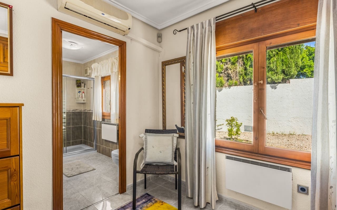 5 Zimmer Villa zu verkaufen in Ciudad Quesada mit Pool Garage - 480.000 € (Ref: 10021487)