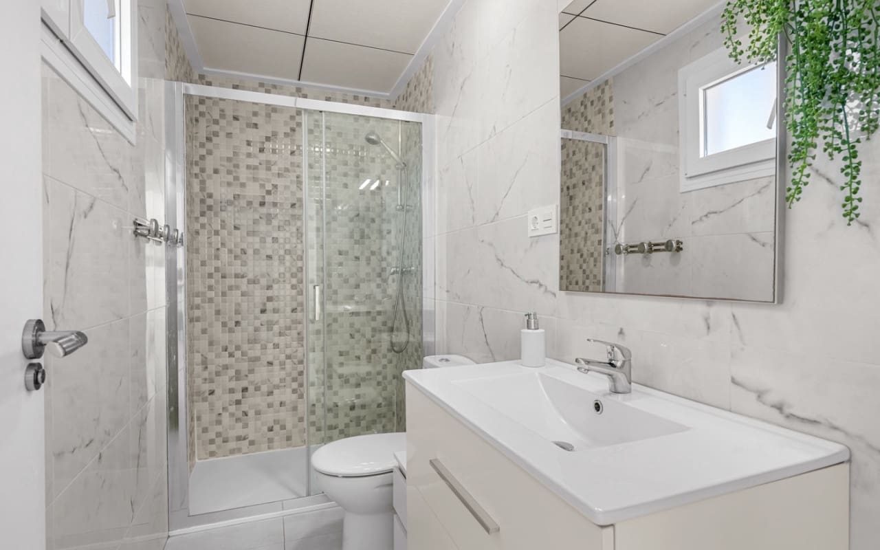 5 Zimmer Villa zu verkaufen in Ciudad Quesada mit Pool Garage - 480.000 € (Ref: 10021487)