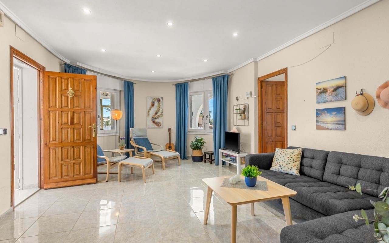 5 Zimmer Villa zu verkaufen in Ciudad Quesada mit Pool Garage - 480.000 € (Ref: 10021487)