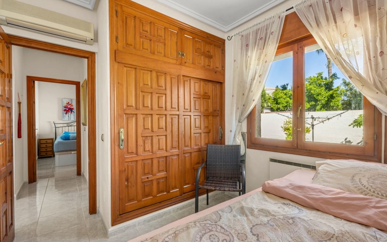 5 Zimmer Villa zu verkaufen in Ciudad Quesada mit Pool Garage - 480.000 € (Ref: 10021487)
