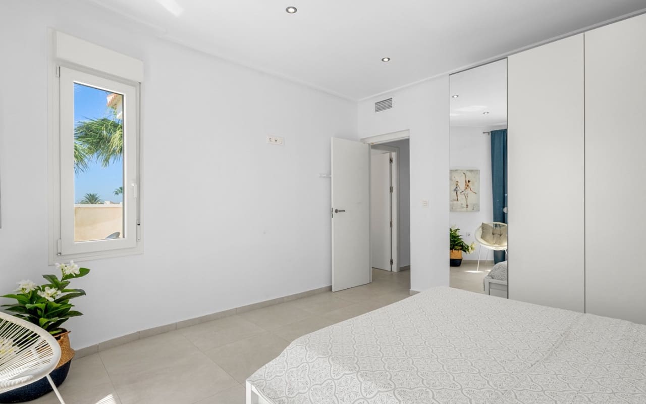 5 Zimmer Villa zu verkaufen in Ciudad Quesada mit Pool Garage - 480.000 € (Ref: 10021487)