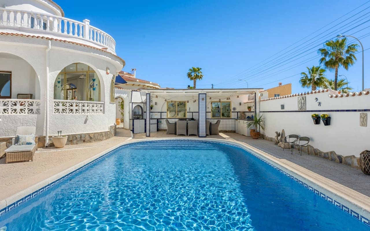5 Zimmer Villa zu verkaufen in Ciudad Quesada mit Pool Garage - 480.000 € (Ref: 10021487)