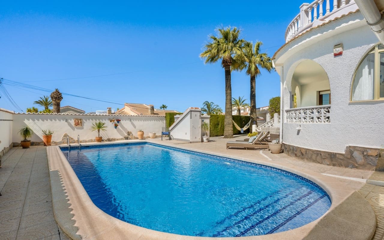 5 Zimmer Villa zu verkaufen in Ciudad Quesada mit Pool Garage - 480.000 € (Ref: 10021487)