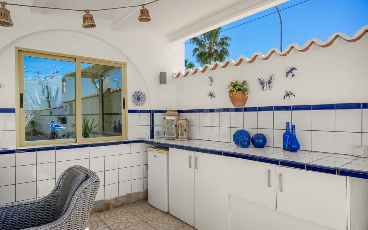 5 Zimmer Villa zu verkaufen in Ciudad Quesada mit Pool Garage - 480.000 € (Ref: 10021487)
