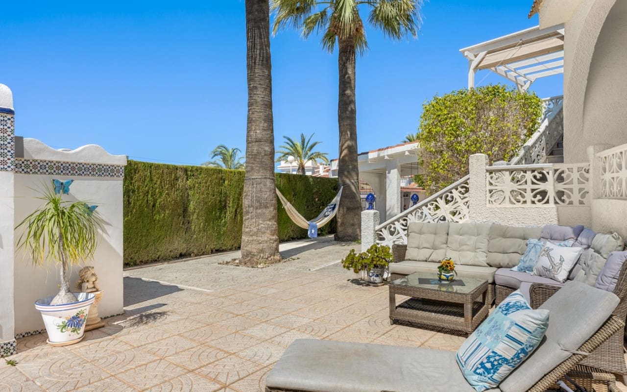 5 Zimmer Villa zu verkaufen in Ciudad Quesada mit Pool Garage - 480.000 € (Ref: 10021487)