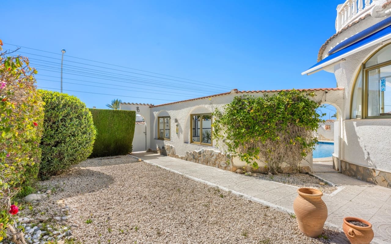 5 Zimmer Villa zu verkaufen in Ciudad Quesada mit Pool Garage - 480.000 € (Ref: 10021487)