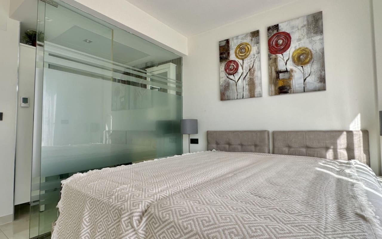 3 soverom Villa til salgs i Orihuela Costa med svømmebasseng - € 389 000 (Ref: 10021489)
