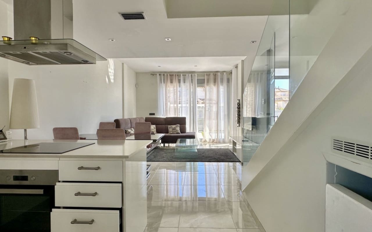3 soverom Villa til salgs i Orihuela Costa med svømmebasseng - € 389 000 (Ref: 10021489)