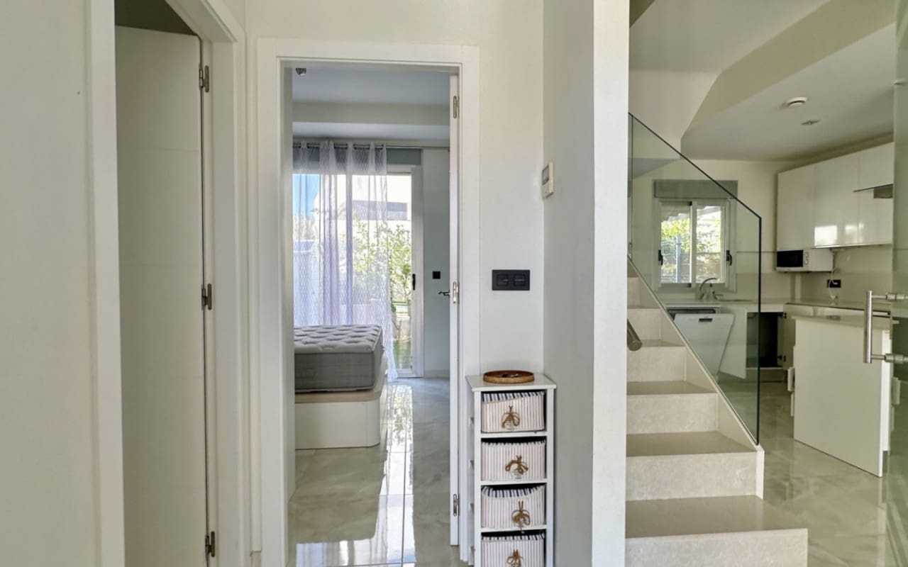 3 soverom Villa til salgs i Orihuela Costa med svømmebasseng - € 389 000 (Ref: 10021489)