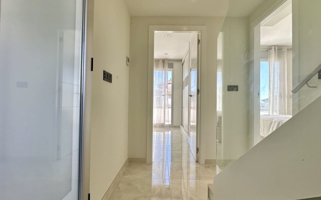 3 soverom Villa til salgs i Orihuela Costa med svømmebasseng - € 389 000 (Ref: 10021489)