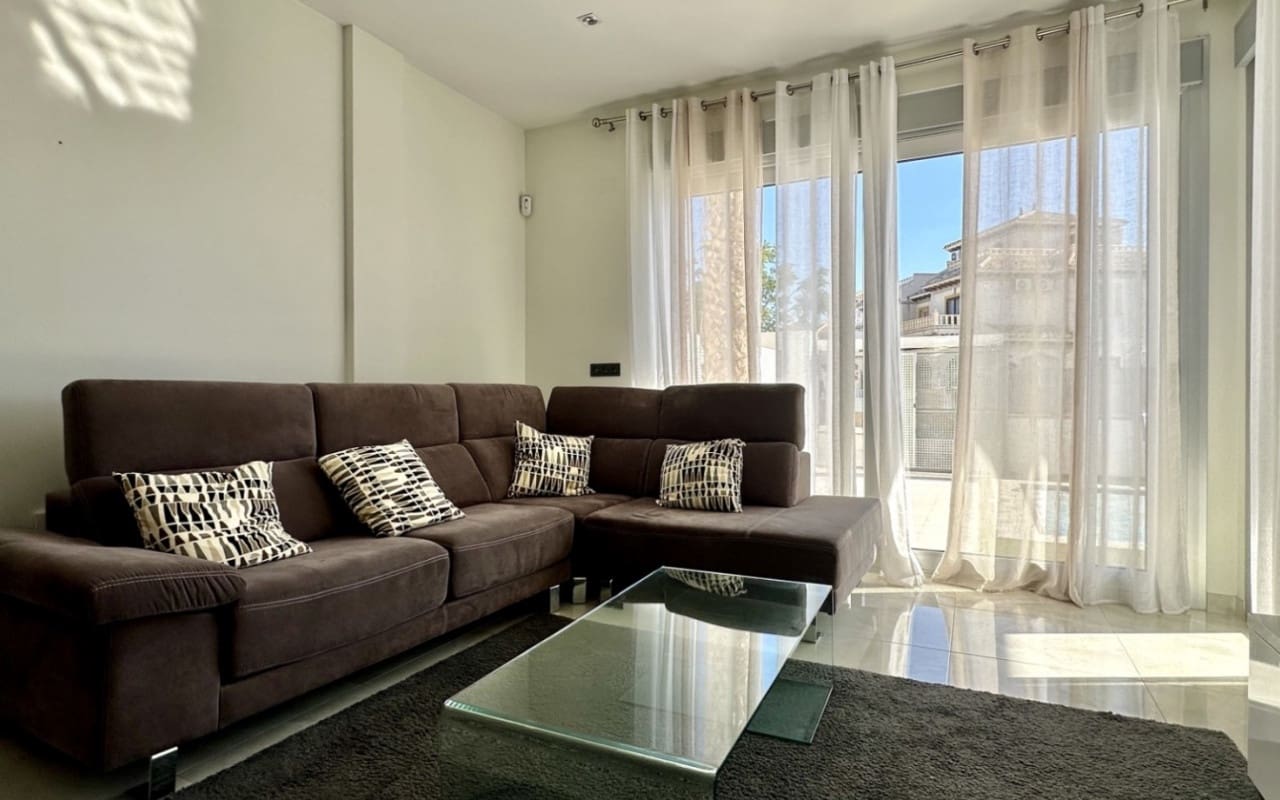 3 soverom Villa til salgs i Orihuela Costa med svømmebasseng - € 389 000 (Ref: 10021489)