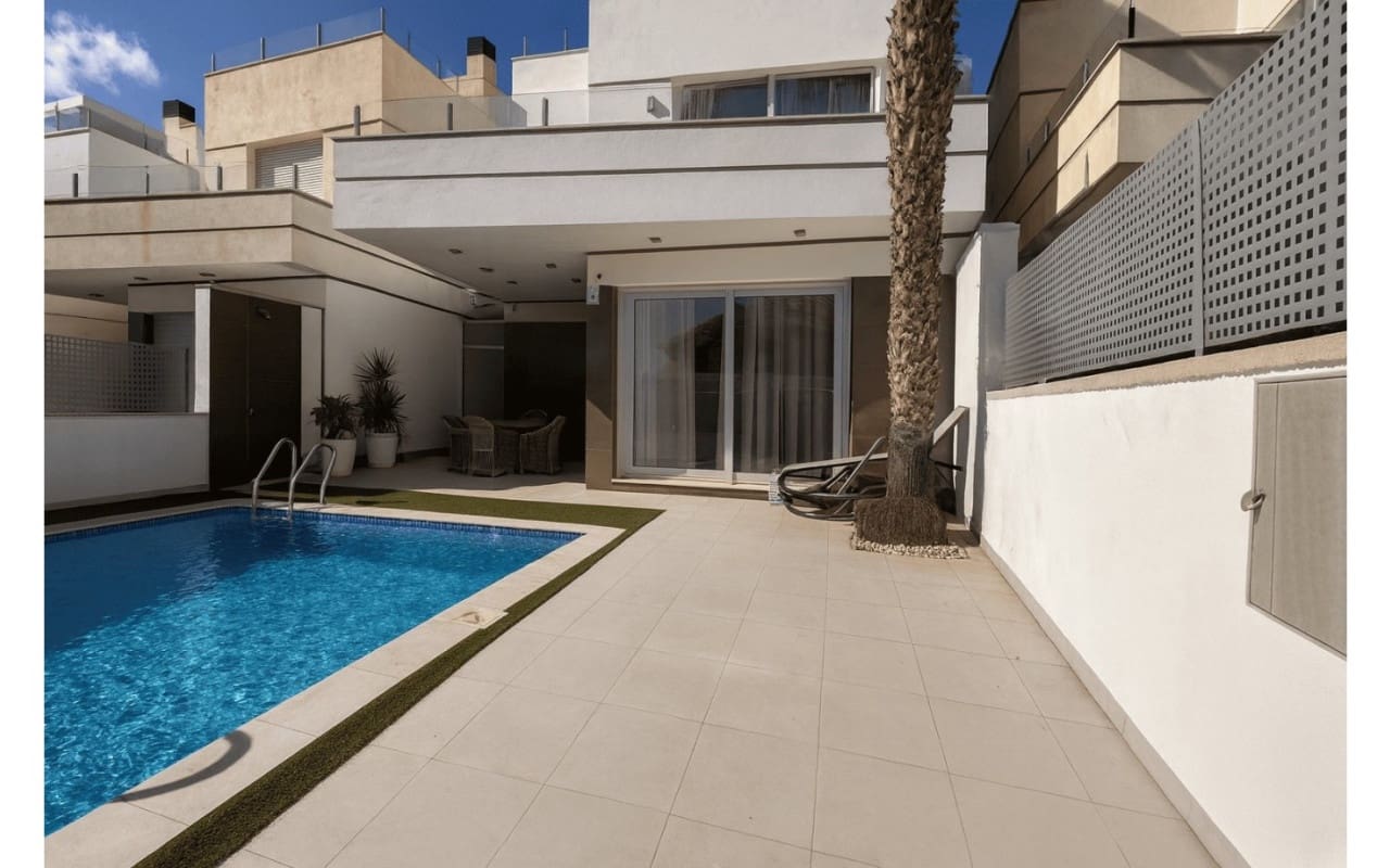 3 soverom Villa til salgs i Orihuela Costa med svømmebasseng - € 389 000 (Ref: 10021489)