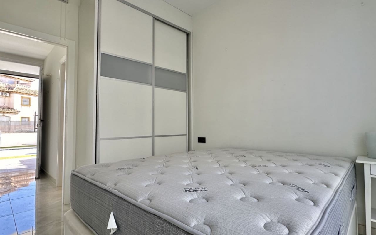 3 soverom Villa til salgs i Orihuela Costa med svømmebasseng - € 389 000 (Ref: 10021489)