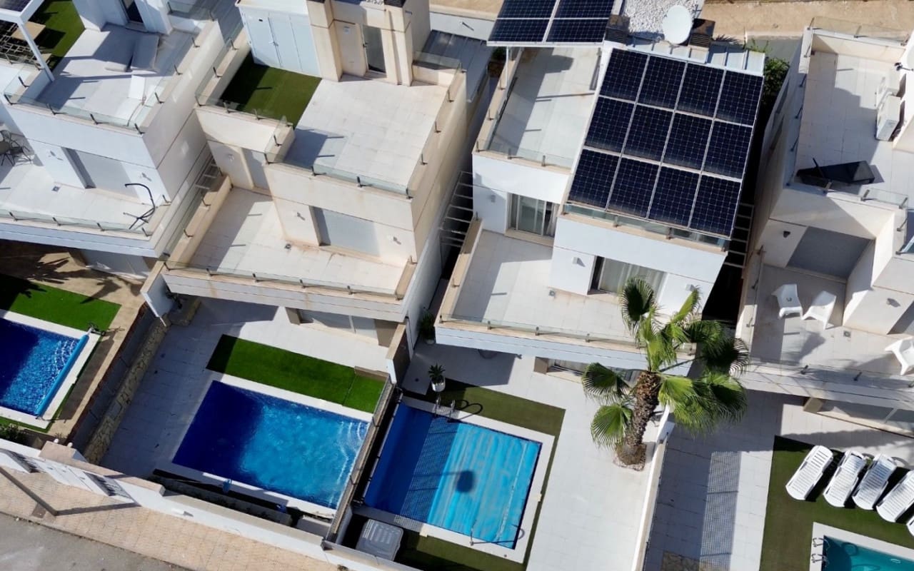3 soverom Villa til salgs i Orihuela Costa med svømmebasseng - € 389 000 (Ref: 10021489)
