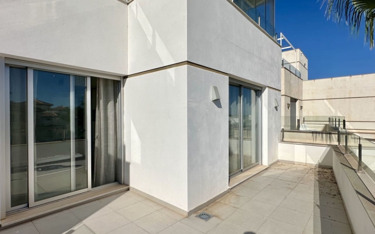3 soverom Villa til salgs i Orihuela Costa med svømmebasseng - € 389 000 (Ref: 10021489)