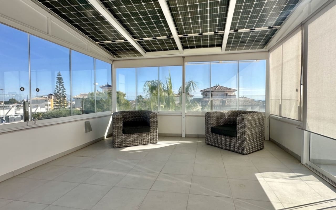 3 soverom Villa til salgs i Orihuela Costa med svømmebasseng - € 389 000 (Ref: 10021489)