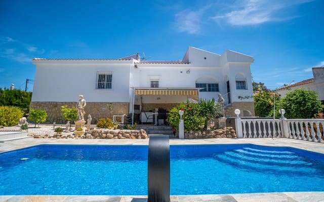 3 chambre Villa/Maison à vendre à La Marina, Elche / Elx avec piscine garage - 525 000 € (Ref: 10021500)