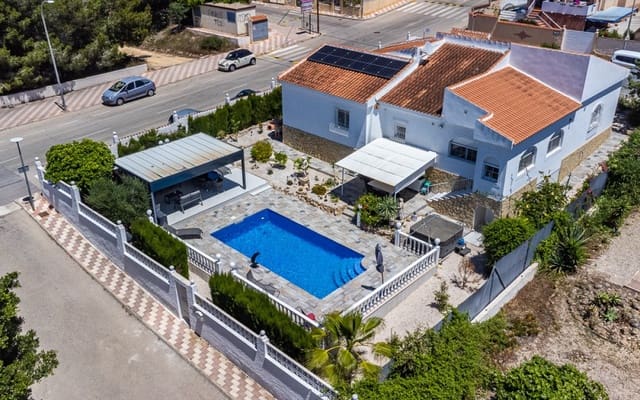 3 chambre Villa/Maison à vendre à La Marina, Elche / Elx avec piscine garage - 525 000 € (Ref: 10021500)