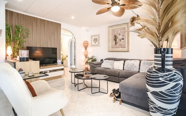 3 chambre Villa/Maison à vendre à La Marina, Elche / Elx avec piscine garage - 525 000 € (Ref: 10021500)