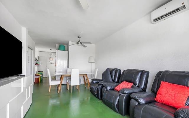 Ático de 3 habitaciones en Playa del Acequión, Torrevieja en venta - 160.000 € (Ref: 10034316)