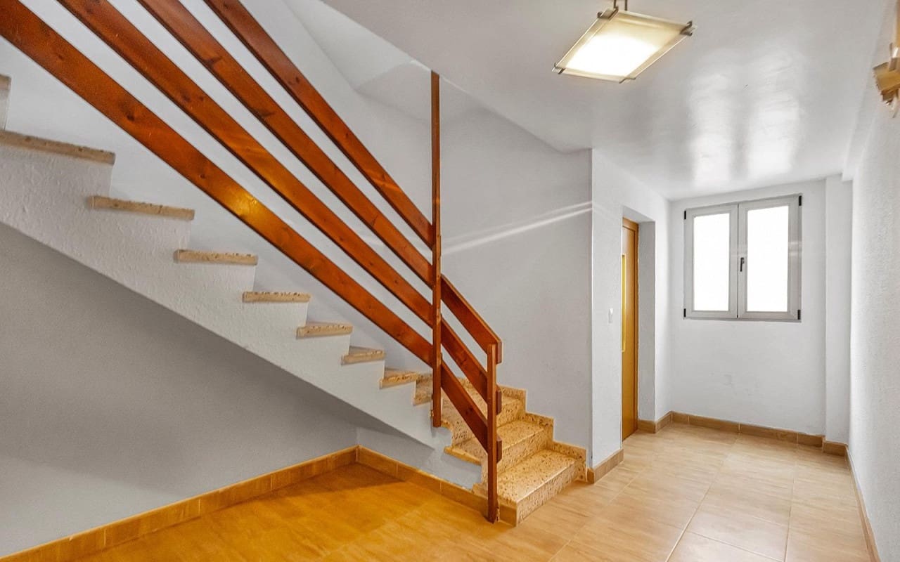 3 Zimmer Penthouse zu verkaufen in Torrevieja - 160.000 € (Ref: 10034316)