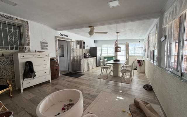 3 quarto Quinta/Casa Rural para venda em La Marina, Elche / Elx com piscina - 375 000 € (Ref: 10060536)